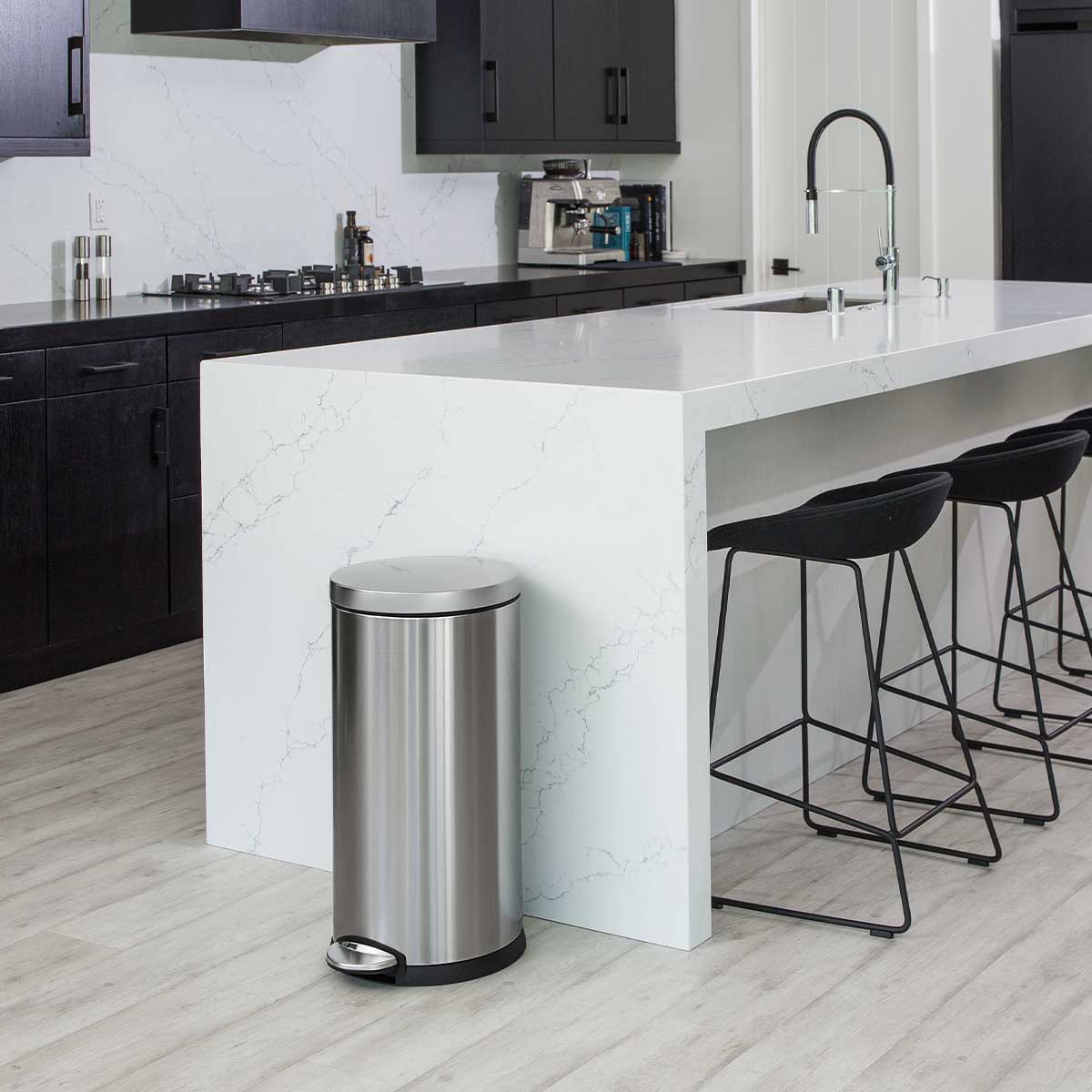 35L Round Step Can